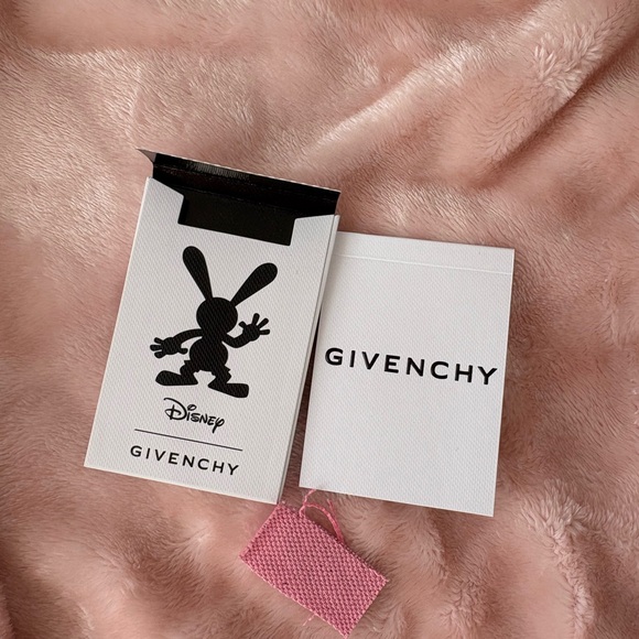 Givenchy Pink Canvas Tote Disney edition - Picture 7 of 7